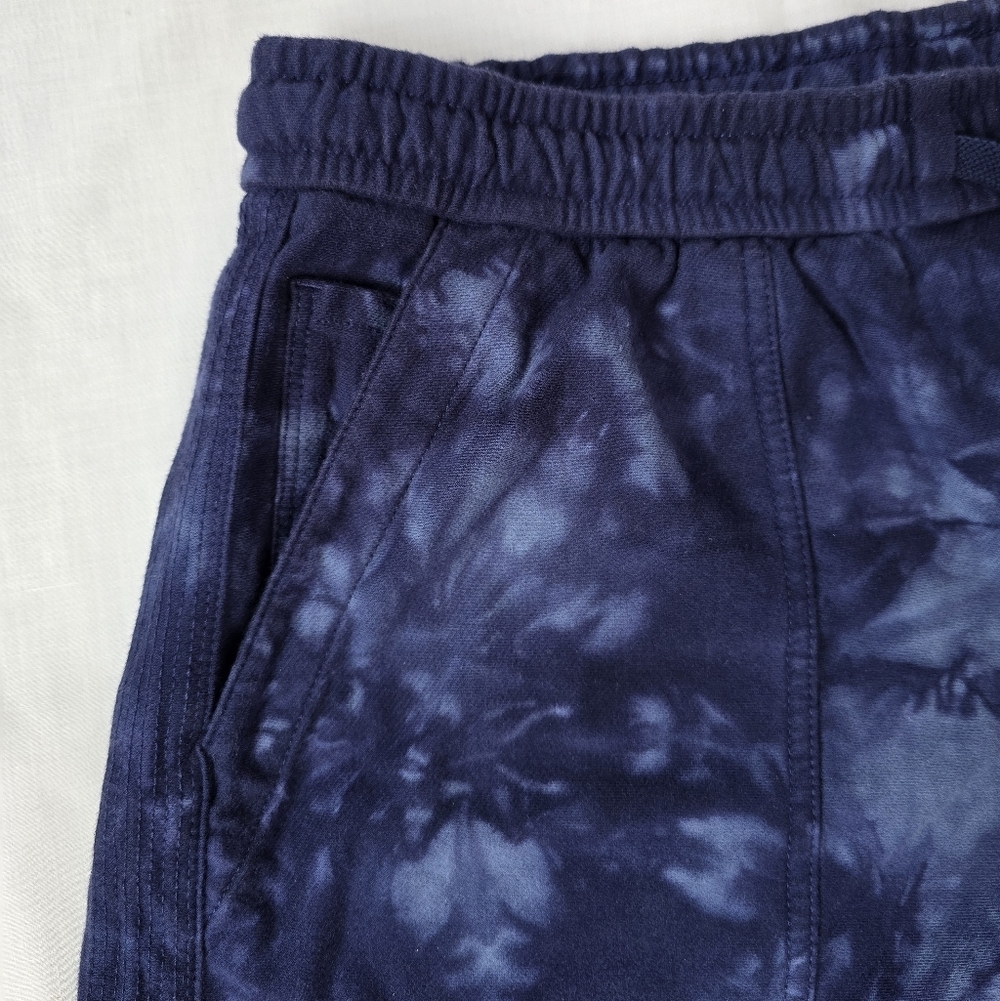 Athleta▪️ Farrallon Tie-Dye Cotton Athletic Shorts - Picture 5 of 9